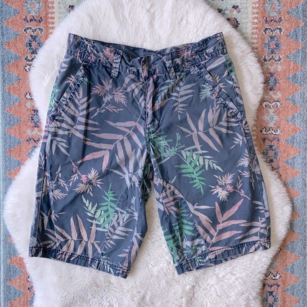 The Webster Miami x Target mens palm print shorts chino vacay blue pink 28